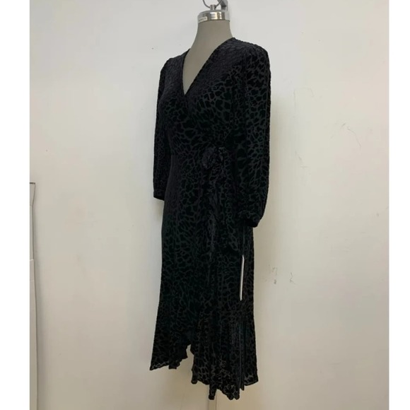Calvin‎ Klein BLACK Burn Out Velvet Fit & Flare Surplice Dress size 4 New! - Picture 9 of 11